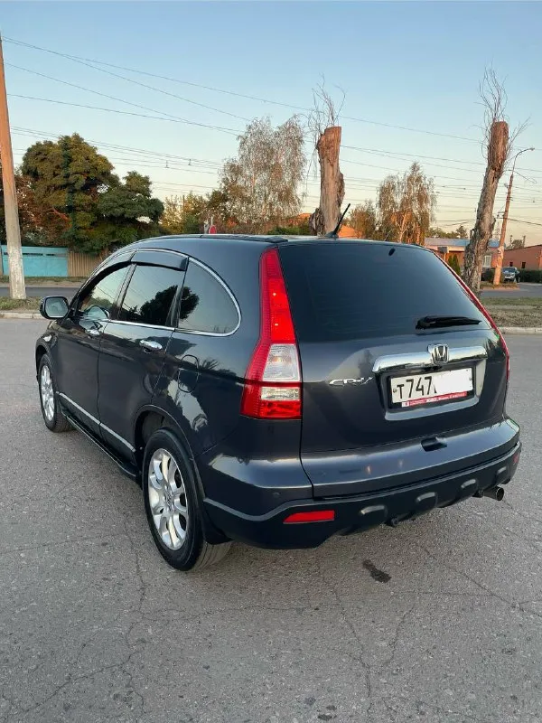 Honda crv - 2009 год, покупался авто в 2010 году на официальном дилере, объём двигателя 2.4, 205 тысяч км пробег родной! Самая полная комплектация с порогами, слепыми зонами, проекция, подогревами и много чего другого для комфортной езды, два комплекта зима лето диски с резиной, автомобиль в идеальном состоянии, я собственник, машина в семье 10 лет. Комплект ключей, история обслуживания, для более подробной информации звонить +79495180296 цена 1🍋380 или обмен
📲 Tg:. ...
📞 Звоните: +7(949)5180296 - фотография - 3