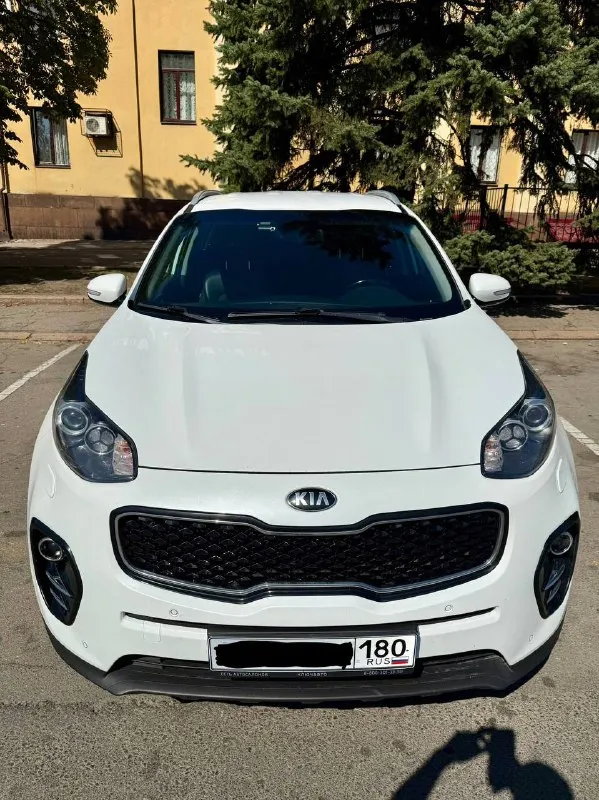 Kia sportage 2.0 at awd, 2017 г. В.
Надёжный, ухоженный автомобиль с полным приводом и богатой комплектацией prestige. Всё работает без нареканий — мотор в отличной форме, коробка переключает плавно, без толчков.
✅ Родной пробег — 212 000 км
✅ Без дтп, весь кузов в родной краске
✅ Чистая история — зелёная автотека
✅ Я второй владелец
✅ Расход 8–10 л/100 км
Оснащение:
— Парктроники спереди и сзади
— Камера заднего вида
— Подогрев сидений
— Кнопка start/stop
— Электронный ручник
— Carplay, навигация, drive mode
— Датчики дождя и света
— Комбинированный салон
— Круиз-контроль, мультируль
— 2-Зонный климат-контроль
— Омыватели фар и система помощи при спуске
2 Ключа. Машина полностью готова к эксплуатации, без вложений.
Любые проверки приветствуются.
Цена: 1 650 000 ₽, возможен торг при осмотре.
Макеевка
📞 +79495800542 - фотография - 1
