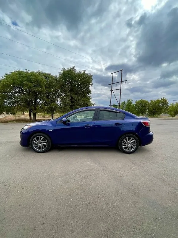 В продаже чистокровный японец mazda 3 2012г. В.
Цена765тыс ₽. Торг
В красивом цвете синий металлик!кузов в отличном состоянии!гнили, жуков, вздутий краски нет!!надёжный цепной двигатель 1,6л бензин и автоматическая коробка передач работают идеально!пробег 186 тыс км. В автомобиле есть всё для комфортной езды! Кондиционер, подушки безопасности,4электро стеклоподъёмника и регулировка зеркал, подогревы сидений, усилитель руля, абс, корректор фар, линзованная оптика, складывание зеркал, обогрев заднего стекла!
Центральный замок, два ключа, сервисные книги, резина “nokian”на литых дисках, новый акб «mutlu”и др.
Чистый, не затёртый салон и пластик.
Дно, пороги, стаканы, лонжероны, место под запаску, низа дверей, проёмы всё в отличном состоянии без каких либо замазываний и прочей ерунды!вин номер и номер двигателя заводские и хорошо читаемые!авто смотрится просто 🔥 призжайте-понравится!договоримся!
Цена765тыс ₽. Торг. Обмен не интересует!краснодон.
Если нет связи телеграмм на этом номере!
Подробнее
📞 Звоните: +7(959)2238800 - фотография - 5