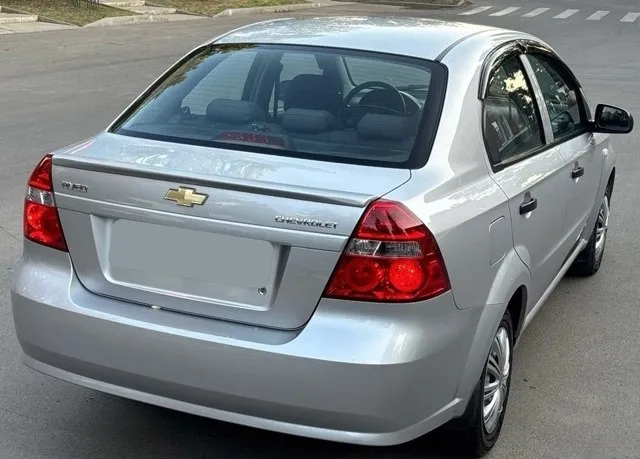Продам chevrolet авео 2008 год пробег 132 тысячи газ/бензин машина в хорошем состоянии вложений не требует документы в полном порядке переоформление без проблем осмотр макеевка цена 400т телефон для связи +79493513589
📞 Звоните: +7(949)3513589 - фотография - 2