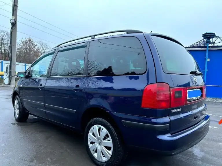 Продается volkswagen sharan 🚗 описание: предлагается превосходный семейный минивен volkswagen sharan. Идеальное транспортное средство для дальних путешествий и повседневных поездок всей семьей. Просторное внутреннее пространство, высокий уровень комфорта и отличные технические характеристики делают этот автомобиль отличным выбором. ✔️ просторный салон с удобным расположением пассажиров ✔️ надежность и безопасность ✔️ оптимальная экономичность и высокая функциональность с огромным багажником 📌 характеристики: * тип кузова:* минивен * год выпуска:* 2002 * пробег:* 390 т. Км * объем двигателя:* 1,9 tdi * трансмиссия:* механика 6 ступенчатая * привод:* передний * расход топлива:* 8 литров 🤩 заводской окрас abs, esp, круиз контроль, климат контроль цена: 530 т. Руб 💸 😍 реальному покупателю торг 📞 связаться можно по телефону: +79494347977, +79495521858
📞 Звоните: +7(949)4347977 - фотография - 1