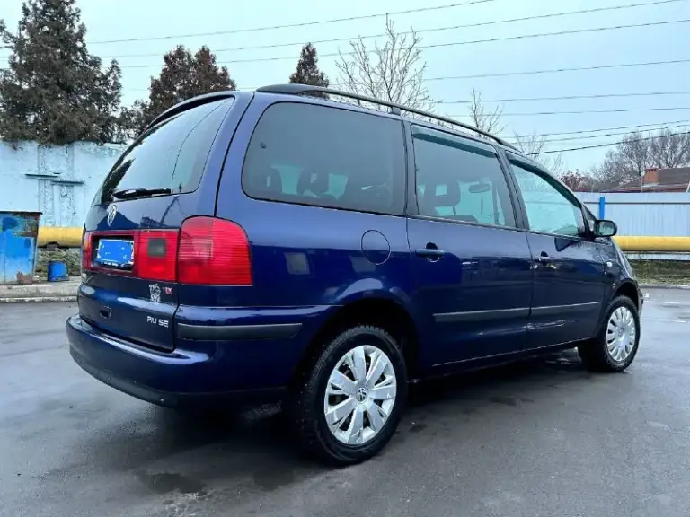 Продается volkswagen sharan 🚗 описание: предлагается превосходный семейный минивен volkswagen sharan. Идеальное транспортное средство для дальних путешествий и повседневных поездок всей семьей. Просторное внутреннее пространство, высокий уровень комфорта и отличные технические характеристики делают этот автомобиль отличным выбором. ✔️ просторный салон с удобным расположением пассажиров ✔️ надежность и безопасность ✔️ оптимальная экономичность и высокая функциональность с огромным багажником 📌 характеристики: * тип кузова:* минивен * год выпуска:* 2002 * пробег:* 390 т. Км * объем двигателя:* 1,9 tdi * трансмиссия:* механика 6 ступенчатая * привод:* передний * расход топлива:* 8 литров 🤩 заводской окрас abs, esp, круиз контроль, климат контроль цена: 530 т. Руб 💸 😍 реальному покупателю торг 📞 связаться можно по телефону: +79494347977, +79495521858
📞 Звоните: +7(949)4347977 - фотография - 6