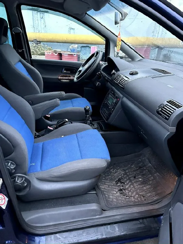 Продается volkswagen sharan 🚗 описание: предлагается превосходный семейный минивен volkswagen sharan. Идеальное транспортное средство для дальних путешествий и повседневных поездок всей семьей. Просторное внутреннее пространство, высокий уровень комфорта и отличные технические характеристики делают этот автомобиль отличным выбором. ✔️ просторный салон с удобным расположением пассажиров ✔️ надежность и безопасность ✔️ оптимальная экономичность и высокая функциональность с огромным багажником 📌 характеристики: * тип кузова:* минивен * год выпуска:* 2002 * пробег:* 390 т. Км * объем двигателя:* 1,9 tdi * трансмиссия:* механика 6 ступенчатая * привод:* передний * расход топлива:* 8 литров 🤩 заводской окрас abs, esp, круиз контроль, климат контроль цена: 530 т. Руб 💸 😍 реальному покупателю торг 📞 связаться можно по телефону: +79494347977, +79495521858
📞 Звоните: +7(949)4347977 - фотография - 9