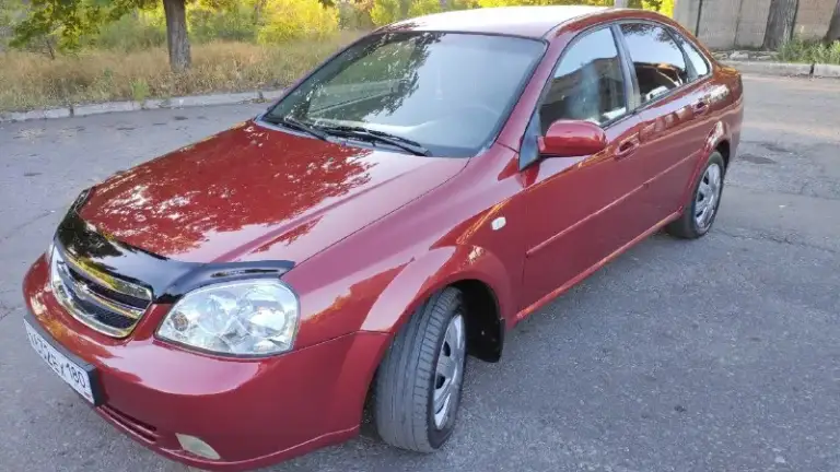 Продам chevrolet лачетти 1.6 год 2007 в отличном состоянии, пробег 168000 по кузову без гнили ржавчины без вмятин, без дтп все герметики завод, мотор работает ровно без побочных звуков, без потёков тяга отличная, масло не берёт, все расходники заменены грм масло помпа ролики, ходовая часть отличная, кпп работает без нареканий, по электрике работает всё отлично, комплектация четыре стеклоподъёмника кондиционер подушки безопасности гур электрозеркала подогрев зеркал и сидений корректор фар музыка парктроник abs туманки led управление на руле, бортовой компьютер, центральный замок сигнализация, (я хозяин авто, документы полный порядок, цена 585 тысяч рублей доп инфо по телефону +7949-043-45-32 +7949-043-45-31 +7949-459-18-04 +79614115504телег+вацап
📞 Звоните: +7(949)0434532 - фотография - 3