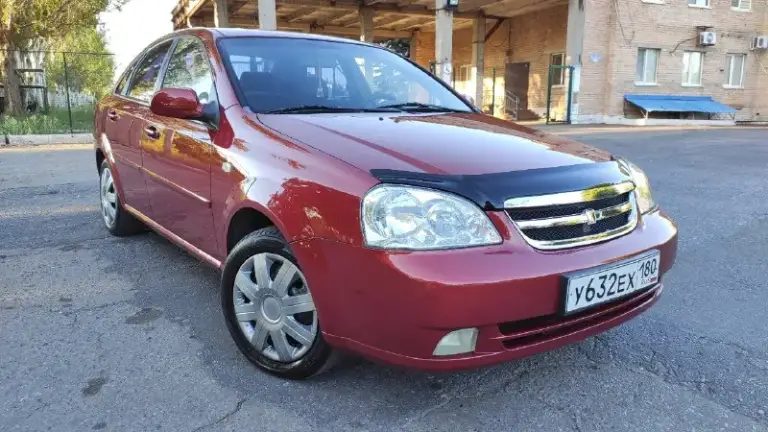 Продам chevrolet лачетти 1.6 год 2007 в отличном состоянии, пробег 168000 по кузову без гнили ржавчины без вмятин, без дтп все герметики завод, мотор работает ровно без побочных звуков, без потёков тяга отличная, масло не берёт, все расходники заменены грм масло помпа ролики, ходовая часть отличная, кпп работает без нареканий, по электрике работает всё отлично, комплектация четыре стеклоподъёмника кондиционер подушки безопасности гур электрозеркала подогрев зеркал и сидений корректор фар музыка парктроник abs туманки led управление на руле, бортовой компьютер, центральный замок сигнализация, (я хозяин авто, документы полный порядок, цена 585 тысяч рублей доп инфо по телефону +7949-043-45-32 +7949-043-45-31 +7949-459-18-04 +79614115504телег+вацап
📞 Звоните: +7(949)0434532 - фотография - 5