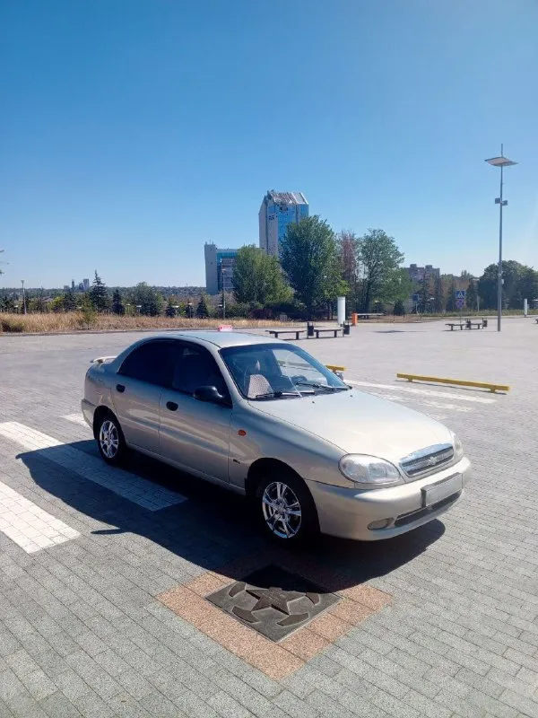Продам chevrolet lanos (sx) 2006г. В
1.5 Механика
Родной пробег 232000км
Машина в хорошем состоянии. Двигатель с коробкой на отлично, не дымит, не троит.
Машина без гнили и рыжиков, кузов и пороги целые.
Салон в отличном состоянии.
Родные стекла, лобовое тоже заводское.
Полная комплектация.
Кондиционер, стеклоподъёмники, гур, обогрев заднего стекла.
Мультимедиа работает.
Переоформление без проблем.
Полностью обслужен и не требует вложений, сел и поехал.
Донецк
Цена: 320.000₽
Торг возле машины
Все вопросы по телефону:
+79490123232 - фотография - 1