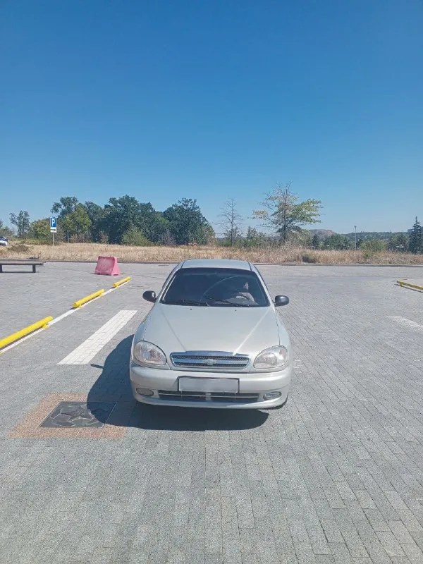 Продам chevrolet lanos (sx) 2006г. В
1.5 Механика
Родной пробег 232000км
Машина в хорошем состоянии. Двигатель с коробкой на отлично, не дымит, не троит.
Машина без гнили и рыжиков, кузов и пороги целые.
Салон в отличном состоянии.
Родные стекла, лобовое тоже заводское.
Полная комплектация.
Кондиционер, стеклоподъёмники, гур, обогрев заднего стекла.
Мультимедиа работает.
Переоформление без проблем.
Полностью обслужен и не требует вложений, сел и поехал.
Донецк
Цена: 320.000₽
Торг возле машины
Все вопросы по телефону:
+79490123232 - фотография - 2