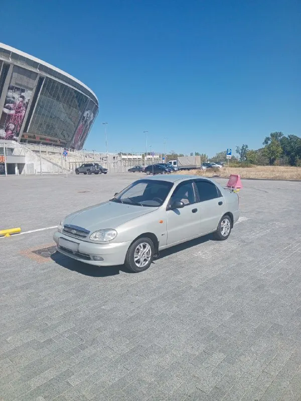 Продам chevrolet lanos (sx) 2006г. В
1.5 Механика
Родной пробег 232000км
Машина в хорошем состоянии. Двигатель с коробкой на отлично, не дымит, не троит.
Машина без гнили и рыжиков, кузов и пороги целые.
Салон в отличном состоянии.
Родные стекла, лобовое тоже заводское.
Полная комплектация.
Кондиционер, стеклоподъёмники, гур, обогрев заднего стекла.
Мультимедиа работает.
Переоформление без проблем.
Полностью обслужен и не требует вложений, сел и поехал.
Донецк
Цена: 320.000₽
Торг возле машины
Все вопросы по телефону:
+79490123232 - фотография - 3