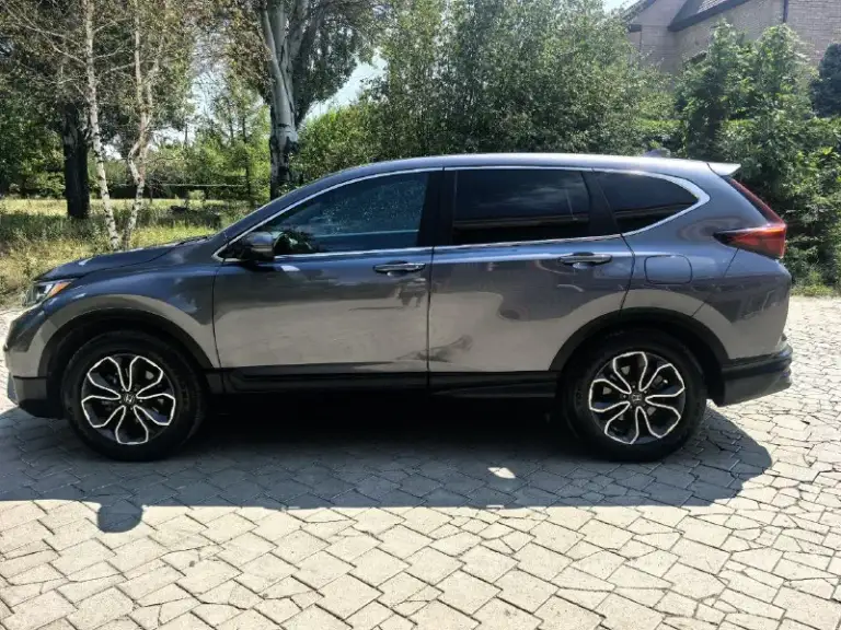 Honda  cr-v 2021г рестайлинг

✅ Машина в идеальном состоянии, любые проверки

✅Пробег 60 000 км
✅ 2Hkrw1h85mh428998
✅ Двигатель 1.5 бензин турбо
✅ Коробка -вариатор
Автомобиль полностью обслужен
Цвет серый.
190 Л. С
Расход: город 8л
По трассе 6 л.
Максимальная комплектация
Очень динамичный автомобиль
2 Ключа,
Apple car play/ android avto

Не одна деталь не крашена
Стекла все оригинальные
Безопасность вся целая

Интерьер
Темный
Натуральная кожа
Люк

Комфорт
Автозапуск двигателя
Круиз-контроль
Управление мультимедиа с руля, электропривод багажника, русифицирована.

Обогрев
Сидений
Лобового стекла
Зеркал

Климат контроль
Машина приехала из сша в
Августе 2024 г
Готова к переоформлению
2 Машина в семье

Цена : 2 890 000
Разумный торг

+7 949 628 17 60 - фотография - 4