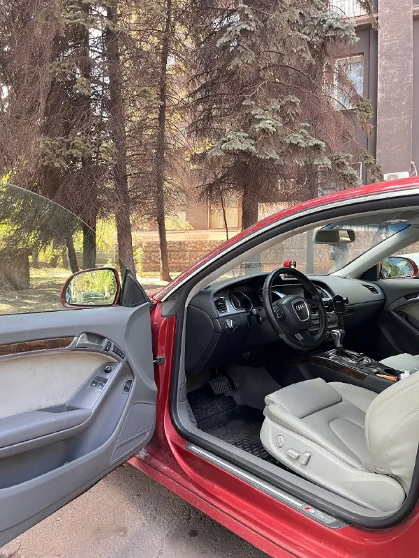 Продаю audi а5 8т 3.0 tdi quattro 2008год
Масло не ест
0-100 5.5 Сек
Коробка zf автомат ( не робот, не вариатор)
Ходовка хорошая
Двигатель в отличном состоянии
По кузову требуется приложить руку
В комплекте зимняя резина (липучка), лето континенталь контакт 6
Пробег 278тысяч
1 200 000 Р торг.
Посмотреть можно в г. Енакиево
+79495598808 Иван
📞 Звоните: +7(949)5598808 - фотография - 4
