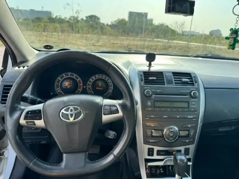 Toyota corolla е150 рестайлинг 1.6 at 2010 г, пробег 253.000 км. Цена 860 тыс. Р
Рестайлинг версия. Машина в хорошем техническом состоянии. Максимальная комплектация, климат-контроль двухзонный, круиз контроль. Коробка автомат. Все стеклоподьемники электрические. Регулировка зеркал по кнопке. Из последнего сделано то: замена масла и фильтров 1 тысячу км назад. 10 тысяч назад заменены: антифриз, тормозная жидкость, масло в коробке. 15 тысяч назад поставлен новый аккумулятор.
20 Тысяч назад поставлен полностью новый генератор.
То машина проходила каждые 7-8 тысяч.
Имеются дефекты по кузову, фото предоставлены в подборке. (докину в комментариях еще)
Я четвертый владелец.
Место осмотра ростова/таганрог. При покупке могу приехать.
Телефон: 79094008090
📞 Звоните: +7(909)4008090 - фотография - 2