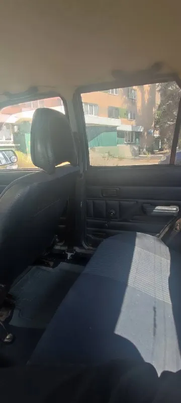 Ford escort 3 поколение хетчбэк 5-дв. 1.3 4mt 1983 на полном ходу 50 000р донецк днище хорошее, без гнили. Электрика работает, свет яркий - ближний, дальний led лампы, сигнализация, 2 ключа, не гудит, не дымит, двигатель работает без проблем, передачи переключаются не выбивают, стоит газ евро 2/бензин карбюратор solex, расходники менялись, печка дует, магнитола, камера заднего вида, но камеру нужно подключить летом меняли грм, помпу, свечи, акб на новые, так же менялись ступичные подшипники, тормозные колодки и диски и заменили все прокладки из минусов вмятина на бампере сзади и заменить правый противотуманный фонарь, сломана ручка на пассажирской левой двери, но дверь открывает есть рыжики, в силу возраста учет временный днр продажа по тех паспорту цена 50 т. Р донецк +7 949 847 88 89
📞 Звоните: +7(949)8478889 - фотография - 6