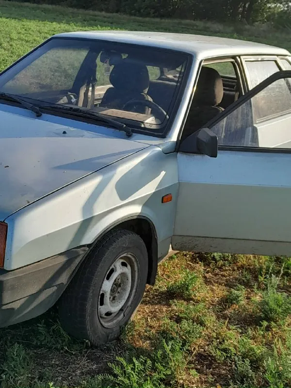 Продам ваз 099. 2002 год. На ходу каждый день. Цена 100тыс. Торг. Смотреть шахтёрск. 79494037731.
📞 Звоните: +7(949)4037731 - фотография - 2