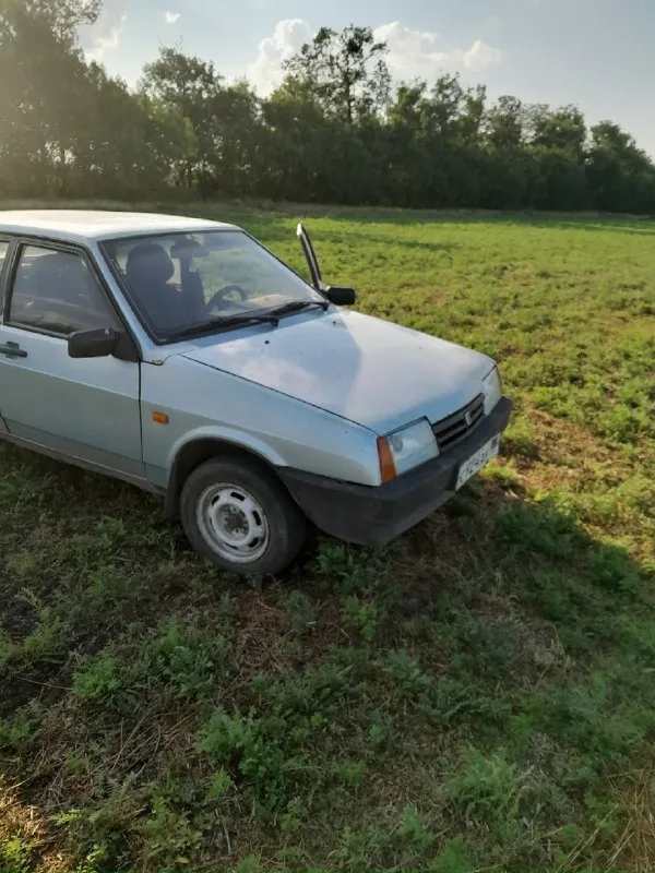 Продам ваз 099. 2002 год. На ходу каждый день. Цена 100тыс. Торг. Смотреть шахтёрск. 79494037731.
📞 Звоните: +7(949)4037731 - фотография - 4