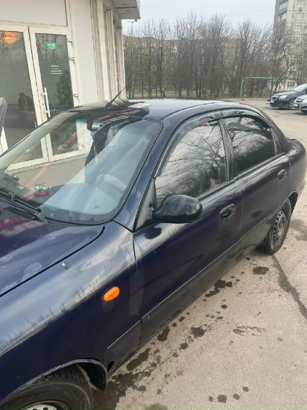 Daewoo сенс 1,3л 2004 года. Два хозяина, не гнилой, на арке дырка от осколка и на крышке капота скол от осколка (на фото видно) на езду не влияет, машина не гнилая. По документам чистая на мне. Продажа только с переоформлением. Газ/бензин вписано в техпаспорт. В придачу ещё один двигатель. Всё что должно работать работает исправно, нареканий по машине нет. Продавать не тороплюсь, езжу каждый день. 160 тысяч, хороший торг. +79494532739
📞 Звоните: +7(949)4532739 - фотография - 6