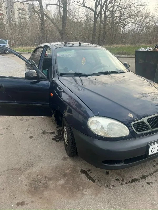 Daewoo сенс 1,3л 2004 года. Два хозяина, не гнилой, на арке дырка от осколка и на крышке капота скол от осколка (на фото видно) на езду не влияет, машина не гнилая. По документам чистая на мне. Продажа только с переоформлением. Газ/бензин вписано в техпаспорт. В придачу ещё один двигатель. Всё что должно работать работает исправно, нареканий по машине нет. Продавать не тороплюсь, езжу каждый день. 160 тысяч, хороший торг. +79494532739
📞 Звоните: +7(949)4532739 - фотография - 7