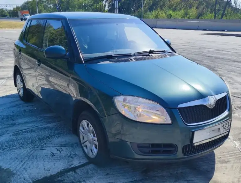 Продам skoda fabia 2007г. В 1.6 автомат, 220т. Км родного пробега, птс оригинал, сборка чехия, автомобиль без дтп, в заводском окрасе, без рыжиков и гнили, машина южная, двигатель масло не ест, не дымит, ошибок нет, акпп 6ст aisin, ходовая не стучит, 2 комплекта резины, кондиционер работает, печка греет, подогрев сидений, вложений не требует. Автотеку предоставлю. Любые проверки за ваш счёт приветствуются. Документы чистые, оформление в мрэо. Осмотр донецк. Пригоню в ваш город по договоренности.
Цена 690т. Руб торг
+79493790571 - фотография - 1
