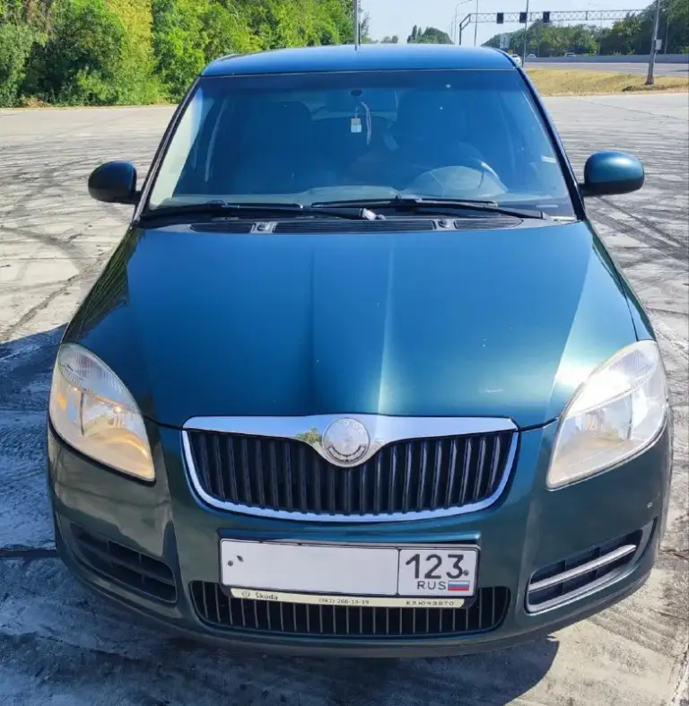 Продам skoda fabia 2007г. В 1.6 автомат, 220т. Км родного пробега, птс оригинал, сборка чехия, автомобиль без дтп, в заводском окрасе, без рыжиков и гнили, машина южная, двигатель масло не ест, не дымит, ошибок нет, акпп 6ст aisin, ходовая не стучит, 2 комплекта резины, кондиционер работает, печка греет, подогрев сидений, вложений не требует. Автотеку предоставлю. Любые проверки за ваш счёт приветствуются. Документы чистые, оформление в мрэо. Осмотр донецк. Пригоню в ваш город по договоренности.
Цена 690т. Руб торг
+79493790571 - фотография - 2