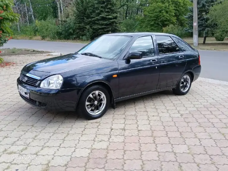 Продам. .. Ваз приора 2172 2008 год я второй владелец авто в отличном состоянии гаражное хранение всю жизнь проездил дедушка пробег 63 000 тыс, км пробег её не отмотанный. .. В дтп не участвовал, автотека зелёная двигатель 16 клапаный работает идеально кпп не хрустит не гудит по ходовой части всё отлично не стучит не гремит по кузову как на фото вся целая днище пороги стаканы в идеале салон как в новой машине не поцарапан не потрепан не прокурен за машиной следили и ухаживали. .. По документам полный порядок любое переоформление я собственник хорошая летняя резина на литье гур два стеклоподъёмника электрозеркала обогрев заднего стекла музыка два комплекта ключей сигнализация центральный замок в общем за машину не стыдно сел и поехал вложений не требует никаких связаться со мной по номеру телефона +7 949 394-29-98 всем удачных покупок цена 410 000 тысяч руб торг реальному покупателю возле машины по запросу могу сделать видеообзор если не дозвонились пишите в вк отвечу осмо
📞 Звоните: +7(949)3942998 - фотография - 2