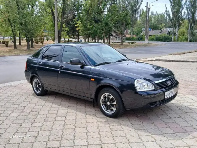 Продам. .. Ваз приора 2172 2008 год я второй владелец авто в отличном состоянии гаражное хранение всю жизнь проездил дедушка пробег 63 000 тыс, км пробег её не отмотанный. .. В дтп не участвовал, автотека зелёная двигатель 16 клапаный работает идеально кпп не хрустит не гудит по ходовой части всё отлично не стучит не гремит по кузову как на фото вся целая днище пороги стаканы в идеале салон как в новой машине не поцарапан не потрепан не прокурен за машиной следили и ухаживали. .. По документам полный порядок любое переоформление я собственник хорошая летняя резина на литье гур два стеклоподъёмника электрозеркала обогрев заднего стекла музыка два комплекта ключей сигнализация центральный замок в общем за машину не стыдно сел и поехал вложений не требует никаких связаться со мной по номеру телефона +7 949 394-29-98 всем удачных покупок цена 410 000 тысяч руб торг реальному покупателю возле машины по запросу могу сделать видеообзор если не дозвонились пишите в вк отвечу осмо
📞 Звоните: +7(949)3942998 - фотография - 3