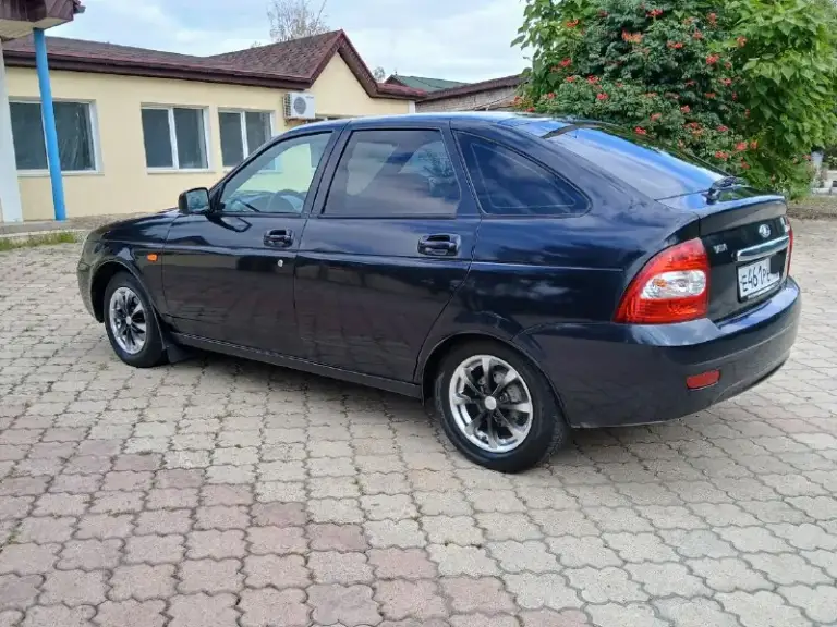 Продам. .. Ваз приора 2172 2008 год я второй владелец авто в отличном состоянии гаражное хранение всю жизнь проездил дедушка пробег 63 000 тыс, км пробег её не отмотанный. .. В дтп не участвовал, автотека зелёная двигатель 16 клапаный работает идеально кпп не хрустит не гудит по ходовой части всё отлично не стучит не гремит по кузову как на фото вся целая днище пороги стаканы в идеале салон как в новой машине не поцарапан не потрепан не прокурен за машиной следили и ухаживали. .. По документам полный порядок любое переоформление я собственник хорошая летняя резина на литье гур два стеклоподъёмника электрозеркала обогрев заднего стекла музыка два комплекта ключей сигнализация центральный замок в общем за машину не стыдно сел и поехал вложений не требует никаких связаться со мной по номеру телефона +7 949 394-29-98 всем удачных покупок цена 410 000 тысяч руб торг реальному покупателю возле машины по запросу могу сделать видеообзор если не дозвонились пишите в вк отвечу осмо
📞 Звоните: +7(949)3942998 - фотография - 7