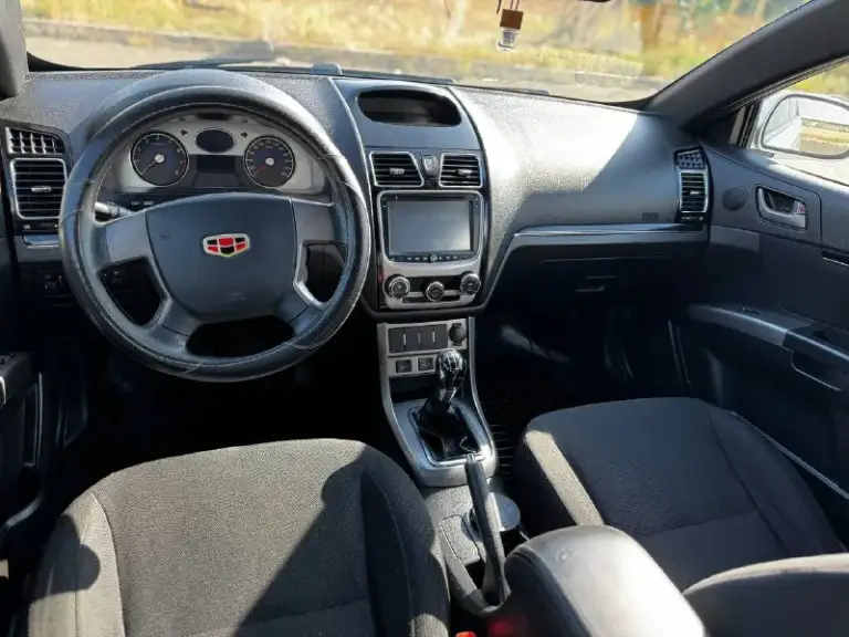 Jeely emgrand 2013 год, у авто 1 хозяин
Пробег 68000, мотор 1,5 работает без нареканий, коробка - механика, ( надежное сочетание), за автомобилем следили, все проблемные места обработаны антикоррозийкой(гаражное хранение), кондиционер работает отлично, по ходовой части все исправно, хорошая комплектация с подогревами сидений, полный электропакет, электроприводы зеркал. Стекла включаю лобовое оригинал.
Так же отдам комплект зимний резины на дисках, торг присутствует.
Цена 525 000
+79497029215
📞 Звоните: +7(949)7029215 - фотография - 9