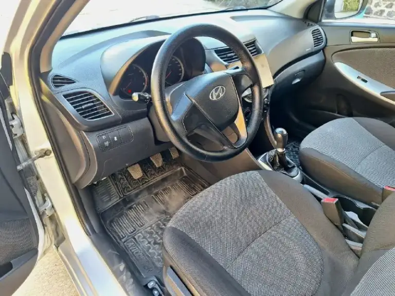 🤟 Hyundai solaris
🏢Город: мариуполь
📅Год выпуска: 2011
🧾Пробег: 216021 км.
⚙Двигатель: 1.4
⛽Топливо: бензин
⚙Кпп: механика

📞 Телефон: +79494573198

Solaris зарекомендовал себя на российском рынке как универсальный и надежный автомобиль для тех, кому важны экономичность, надёжность, комфорт.
🟢 Я владелец
🟢 Салон в идеале
🟢 Техническая часть 🔥
🟢 Оригинальный пробег.

Замечательная комплектация:
Механическая коробка передач, ️кондиционер️, кожаный мульти-руль, подогрев передних сидений, полный электропакет, птф, abs, airbag, гидроусилитель руля, бортовой компьютер, мультимедиа система с планшетом, usb, регулировка руля по высоте, электро привод зеркал, электро стекло подъёмники(передние и задние),
Два ключа и т. Д.
🤟Экономичный, резвый автомобиль. 🤟
💰Цена: ️835000 руб. Торг у авто

📞 Телефон: +79494573198 - фотография - 5