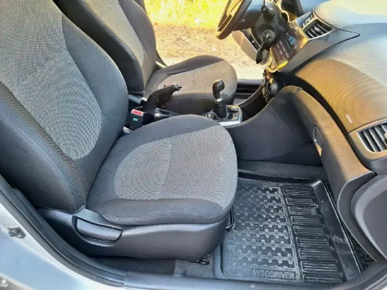 🤟 Hyundai solaris
🏢Город: мариуполь
📅Год выпуска: 2011
🧾Пробег: 216021 км.
⚙Двигатель: 1.4
⛽Топливо: бензин
⚙Кпп: механика

📞 Телефон: +79494573198

Solaris зарекомендовал себя на российском рынке как универсальный и надежный автомобиль для тех, кому важны экономичность, надёжность, комфорт.
🟢 Я владелец
🟢 Салон в идеале
🟢 Техническая часть 🔥
🟢 Оригинальный пробег.

Замечательная комплектация:
Механическая коробка передач, ️кондиционер️, кожаный мульти-руль, подогрев передних сидений, полный электропакет, птф, abs, airbag, гидроусилитель руля, бортовой компьютер, мультимедиа система с планшетом, usb, регулировка руля по высоте, электро привод зеркал, электро стекло подъёмники(передние и задние),
Два ключа и т. Д.
🤟Экономичный, резвый автомобиль. 🤟
💰Цена: ️835000 руб. Торг у авто

📞 Телефон: +79494573198 - фотография - 8