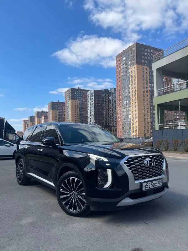 Hyundai palisade 2.2d, 2019г. Без дтп, полный привод, комплектация prestige, 135т км оригинального пробега (пробег трассовый), коробка 8-ми ступенчатый обычный автомат.
Обогревы и вентиляция всех сидений, три ряда сидений, второй ряд капитанские. Подрулевые лепестки, обогрев руля.
Безключевой доступ, старт-стоп, автозапуск, датчики слепых зон, адаптивный круиз-контроль с удержанием в полосе, беспроводная зарядка, складывающиеся зеркала, максимальная led оптика.
Авто полностью русифицированое, carplay, android auto. Колеса r20, свежая резина. Автомобиль полностью обслужен, вложений не требует, 2т км назад прошел т. О. , полное переоформление. Зеленая автотека, я 1 владелец, авто в енакиево, любые проверки
3 🍋 700Т ₽, аргументированный торг
+79494043539 - фотография - 1