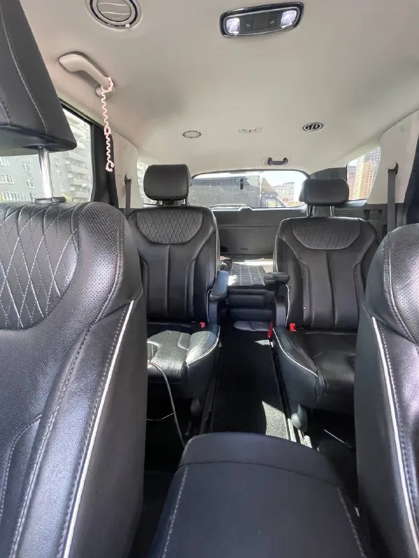 Hyundai palisade 2.2d, 2019г. Без дтп, полный привод, комплектация prestige, 135т км оригинального пробега (пробег трассовый), коробка 8-ми ступенчатый обычный автомат.
Обогревы и вентиляция всех сидений, три ряда сидений, второй ряд капитанские. Подрулевые лепестки, обогрев руля.
Безключевой доступ, старт-стоп, автозапуск, датчики слепых зон, адаптивный круиз-контроль с удержанием в полосе, беспроводная зарядка, складывающиеся зеркала, максимальная led оптика.
Авто полностью русифицированое, carplay, android auto. Колеса r20, свежая резина. Автомобиль полностью обслужен, вложений не требует, 2т км назад прошел т. О. , полное переоформление. Зеленая автотека, я 1 владелец, авто в енакиево, любые проверки
3 🍋 700Т ₽, аргументированный торг
+79494043539 - фотография - 10