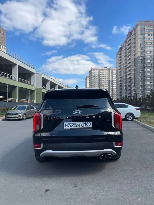 Hyundai palisade 2.2d, 2019г. Без дтп, полный привод, комплектация prestige, 135т км оригинального пробега (пробег трассовый), коробка 8-ми ступенчатый обычный автомат.
Обогревы и вентиляция всех сидений, три ряда сидений, второй ряд капитанские. Подрулевые лепестки, обогрев руля.
Безключевой доступ, старт-стоп, автозапуск, датчики слепых зон, адаптивный круиз-контроль с удержанием в полосе, беспроводная зарядка, складывающиеся зеркала, максимальная led оптика.
Авто полностью русифицированое, carplay, android auto. Колеса r20, свежая резина. Автомобиль полностью обслужен, вложений не требует, 2т км назад прошел т. О. , полное переоформление. Зеленая автотека, я 1 владелец, авто в енакиево, любые проверки
3 🍋 700Т ₽, аргументированный торг
+79494043539 - фотография - 3
