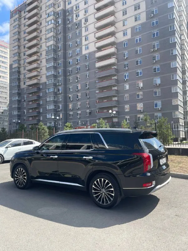Hyundai palisade 2.2d, 2019г. Без дтп, полный привод, комплектация prestige, 135т км оригинального пробега (пробег трассовый), коробка 8-ми ступенчатый обычный автомат.
Обогревы и вентиляция всех сидений, три ряда сидений, второй ряд капитанские. Подрулевые лепестки, обогрев руля.
Безключевой доступ, старт-стоп, автозапуск, датчики слепых зон, адаптивный круиз-контроль с удержанием в полосе, беспроводная зарядка, складывающиеся зеркала, максимальная led оптика.
Авто полностью русифицированое, carplay, android auto. Колеса r20, свежая резина. Автомобиль полностью обслужен, вложений не требует, 2т км назад прошел т. О. , полное переоформление. Зеленая автотека, я 1 владелец, авто в енакиево, любые проверки
3 🍋 700Т ₽, аргументированный торг
+79494043539 - фотография - 5