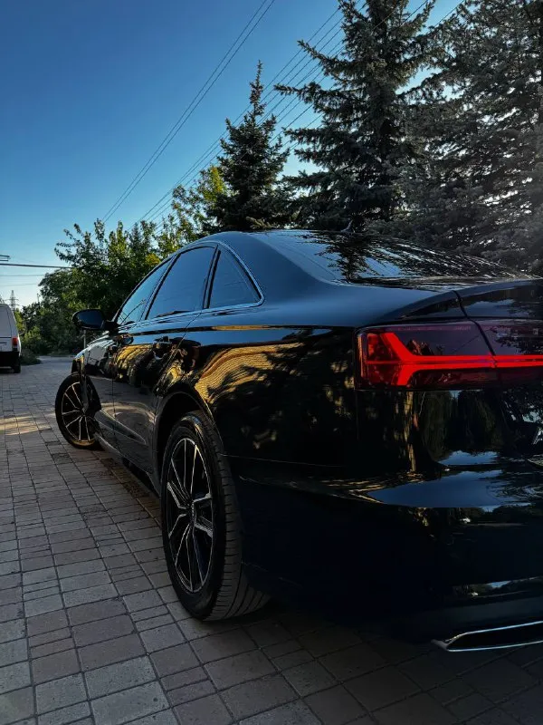 Audi а6 1.8 т
Год 2016
Рестайлинг
Автомобиль в идеальном состоянии, своевременно обслуживался. Есть сервисная книжка. Оригинальный птс. Кузов в родной краске. Не участвовал в дтп. Зимняя резина в комплекте. Полный комплект ключей и документов. В салоне не курили. Оригинальный птс
Больше информации по телефону +79493678201
Цена срочно ‼️ 2🍋100
📲 Tg: марк
📞 Звоните: +7(949)3678201 - фотография - 4
