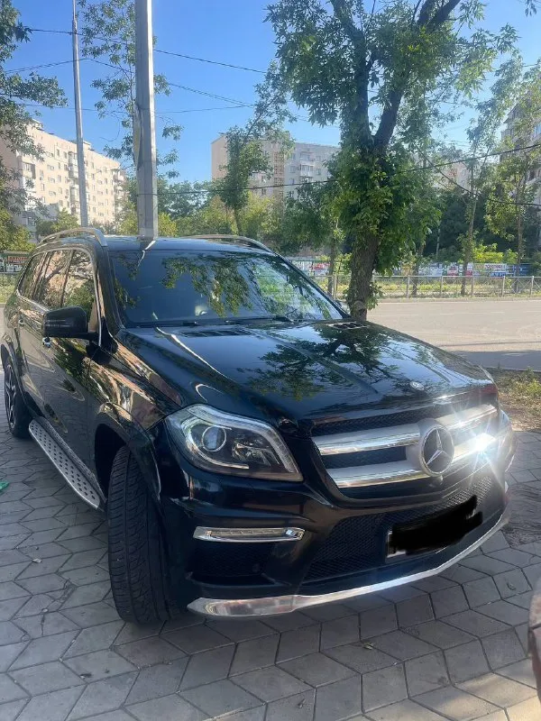Мерседес gl 350,amg обвесы, диски 21, 2013 год, официал в одних руках, 2 комплекта резины, 7 мест, 3 литра дизель, 220 тыс пробег ( оригинал ) кузов не бит не крашен, перед в броне пленке, автомобиль покрыт керамикой,
Дотяжки дверей, адаптивный свет, авто парковка, круиз контроль, 3 х зонный климат контроль, камера 360, электро багажник, люк. Вентиляция передних сидений, подогрев передних и задних сидений, элекрорегулировка передних сидений, цена 3,7млн. +79497051401 - фотография - 5