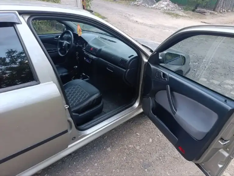 Продам шкоду октавия тур 2007 г. , мотор 1,8 турбо; механика. Едет хорошо, перебрана вся ходовая по мотору без вопросов, кондиционер работает, вообще авто после полного то. Сел - поехал.
Цена 630 тыс руб. , возможен обмен.
+79493615247 - фотография - 8