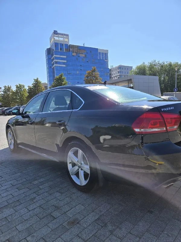 Продажа от собственника!!! Volkswagen пасат в 7. Машина в отличном состоянии, абсолютно без вложений. Один владелец по птс. 2012 год, пробег 177000, объем 2.5 самый надёжный и без проблемный мотор, коробка автомат ( aisin). Коротко о состоянии машины, мотор шепчет, коробка листает, ходовка мячек, салон ухоженный, кузов без рыжиков в хорошем состоянии.
Комплектация:
- Круиз контроль
- Кондиционер
- 4 Электросклоподъемника
- Подогрев передних сидений
- Обогрев заднего стекла и зеркал
- Электрозеркала
- Кожаный салон
- Датчик давления шин
- Люк
- Мульти руль
- Электро привод водительского сидения
Цена 1300000 хороший торг.
Тел +79495058416

📞 Звоните: +7(949)5058416 - фотография - 3