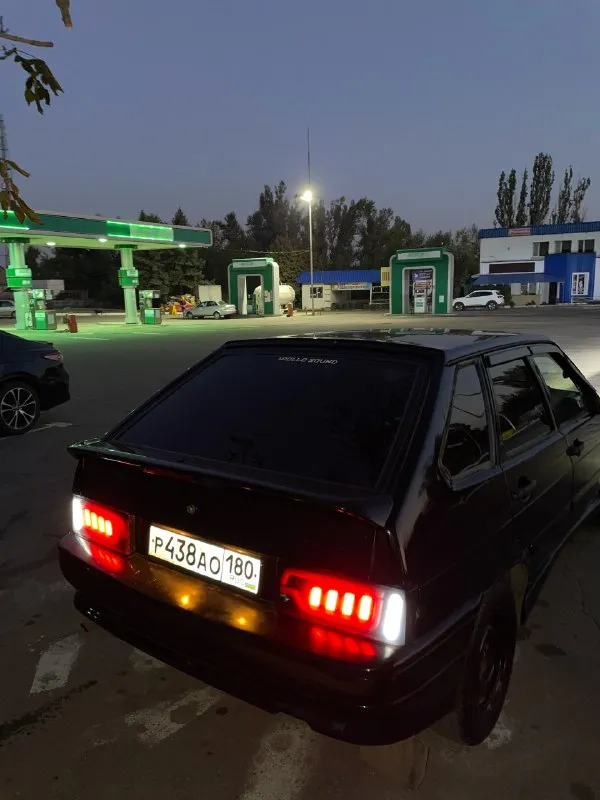 Продам ваз 2114
Я собственник!
Пробег:127.000км
2011 Год
8-Ми клапанный двигатель.
Двигатель не троит, не дымит, масло не ест.
Компрессия везде по 12
Коробка без хрустов, передачи не вылетают.
С документами полный порядок!
✅Кузов в отлином состоянии, без рыжиков и гнили, переваривалась крышка багажника(сгнило крепление спойлера, болячка)днище обработано!
✅По ходовой все идеально!ничего не гремит и не стучит
- Новые опоры передних стоек
- Новые подушки двигателя
- Новый трос ручника
- Пыльники шрусов
✅Менялось 7.000 км назад
- Тормозные диски(2шт)
- Тормозные барабаны(2шт)
- Тормозные цилиндры (4шт)
- Главный тормозной цилиндр
- Вакумный усилитель тормозов
- Новая тормозная жидкостью
- Колодки в круг менялись 2.000 км назад
- Прокачка всех цилиндров 2.000км назад
✅1500 Км назад менялся ремень грм, ролики и помпа
Машина частично в шумо изоляции.
(Двери, крыша, под капотка)
При покупке авто было сразу залито новое масло в коробку.
Залит свежий антифриз, новый датчик температуры
📞 Звоните: +7(949)3597503 - фотография - 1
