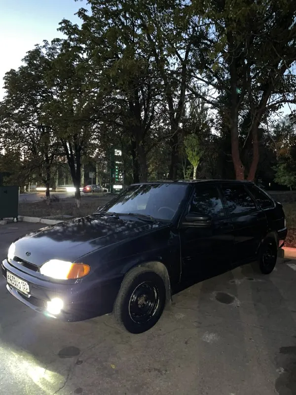 Продам ваз 2114
Я собственник!
Пробег:127.000км
2011 Год
8-Ми клапанный двигатель.
Двигатель не троит, не дымит, масло не ест.
Компрессия везде по 12
Коробка без хрустов, передачи не вылетают.
С документами полный порядок!
✅Кузов в отлином состоянии, без рыжиков и гнили, переваривалась крышка багажника(сгнило крепление спойлера, болячка)днище обработано!
✅По ходовой все идеально!ничего не гремит и не стучит
- Новые опоры передних стоек
- Новые подушки двигателя
- Новый трос ручника
- Пыльники шрусов
✅Менялось 7.000 км назад
- Тормозные диски(2шт)
- Тормозные барабаны(2шт)
- Тормозные цилиндры (4шт)
- Главный тормозной цилиндр
- Вакумный усилитель тормозов
- Новая тормозная жидкостью
- Колодки в круг менялись 2.000 км назад
- Прокачка всех цилиндров 2.000км назад
✅1500 Км назад менялся ремень грм, ролики и помпа
Машина частично в шумо изоляции.
(Двери, крыша, под капотка)
При покупке авто было сразу залито новое масло в коробку.
Залит свежий антифриз, новый датчик температуры
📞 Звоните: +7(949)3597503 - фотография - 5