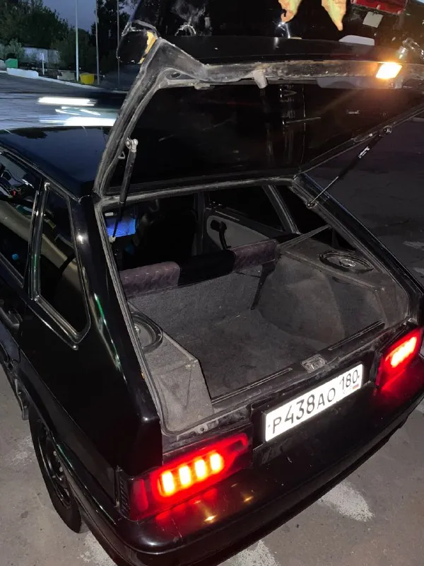 Продам ваз 2114
Я собственник!
Пробег:127.000км
2011 Год
8-Ми клапанный двигатель.
Двигатель не троит, не дымит, масло не ест.
Компрессия везде по 12
Коробка без хрустов, передачи не вылетают.
С документами полный порядок!
✅Кузов в отлином состоянии, без рыжиков и гнили, переваривалась крышка багажника(сгнило крепление спойлера, болячка)днище обработано!
✅По ходовой все идеально!ничего не гремит и не стучит
- Новые опоры передних стоек
- Новые подушки двигателя
- Новый трос ручника
- Пыльники шрусов
✅Менялось 7.000 км назад
- Тормозные диски(2шт)
- Тормозные барабаны(2шт)
- Тормозные цилиндры (4шт)
- Главный тормозной цилиндр
- Вакумный усилитель тормозов
- Новая тормозная жидкостью
- Колодки в круг менялись 2.000 км назад
- Прокачка всех цилиндров 2.000км назад
✅1500 Км назад менялся ремень грм, ролики и помпа
Машина частично в шумо изоляции.
(Двери, крыша, под капотка)
При покупке авто было сразу залито новое масло в коробку.
Залит свежий антифриз, новый датчик температуры
📞 Звоните: +7(949)3597503 - фотография - 6