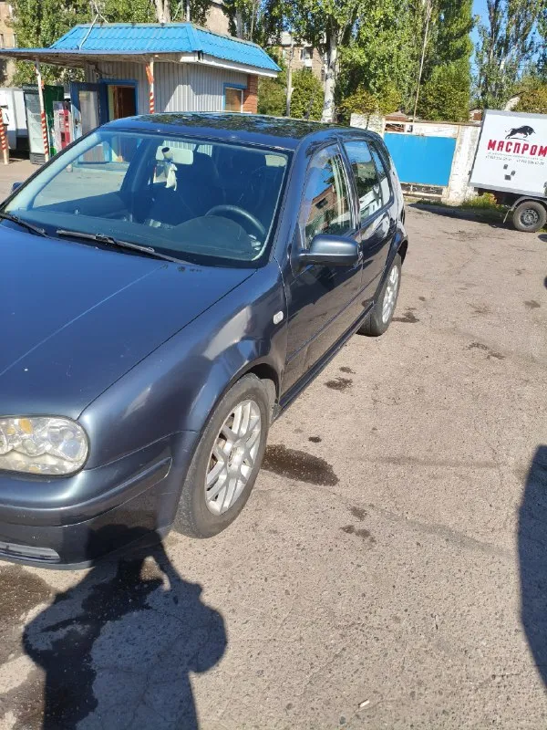 Админу добра!!!
Гольф 2001 год, 1.9 на автомате.
От владельца которых всего 2.
Расход 6 литров по городу, трассу даже не считаю)
Климат, гидрауселитеть, электро зеркала, 4 подъемника окон, ну вообщем для комфорта всё есть.
Кузов огонь, сколы есть на капоте, ходовка в порядке.
Звоните, всё расскажу.
Цена 430 тысяч, торг возможен.
Макеевка
+79493183190
📞 Звоните: +7(949)3183190 - фотография - 6