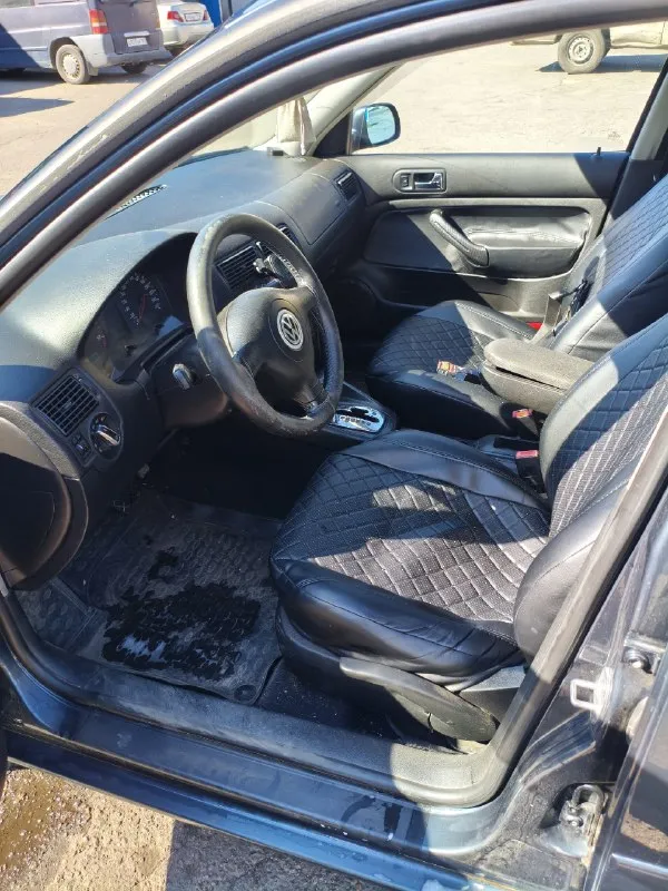 Админу добра!!!
Гольф 2001 год, 1.9 на автомате.
От владельца которых всего 2.
Расход 6 литров по городу, трассу даже не считаю)
Климат, гидрауселитеть, электро зеркала, 4 подъемника окон, ну вообщем для комфорта всё есть.
Кузов огонь, сколы есть на капоте, ходовка в порядке.
Звоните, всё расскажу.
Цена 430 тысяч, торг возможен.
Макеевка
+79493183190
📞 Звоните: +7(949)3183190 - фотография - 7