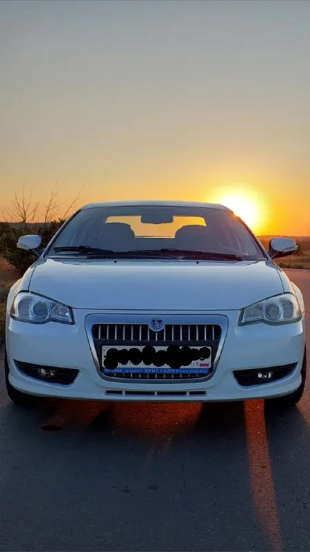 Продам volga siber 2010 года в очень хорошем и ухоженном состоянии.
⭐️ Шикарный, очень надёжный и недорогой автомобиль за такие деньги.
✅ Полноценная иномарка с отличным запасом прочности!
✅ Пробег 211 400 км, растёт. Все жидкости менялись вовремя, вся обслужена.
✅ Идеально держит дорогу на высокой скорости, достаточно динамичная в разгоне.
✅ Птс оригинал, я третий владелец, но по факту второй, так как ранее была оформлена на отца.
✅ Без окрасов, вся в заводской краске. Кузов идеально сохранен.
✅️Электрорегулировка зеркал с автоматическим затемнением, чтобы сзади не слепили.
✅️Линзованная оптика, птф, мощный дальний.
✅️Электрорегулеровка водительского сиденья.
✅ Красивые литые диски r15.
✅ Юридически всё в полном порядке.
✅ Не в залоге, не в кредите.
❄️ Кондиционер работает.
🔥 Печка работает.
🔥 Двигатель 2.4 edz, 143 л. С. Очень надёжный, не дымит, работает ровно.
🔥 Работает отлично.
Запчасти недорогие, от слова совсем, и с ними нет никаких про
📞 Звоните: +7(949)3290391 - фотография - 1