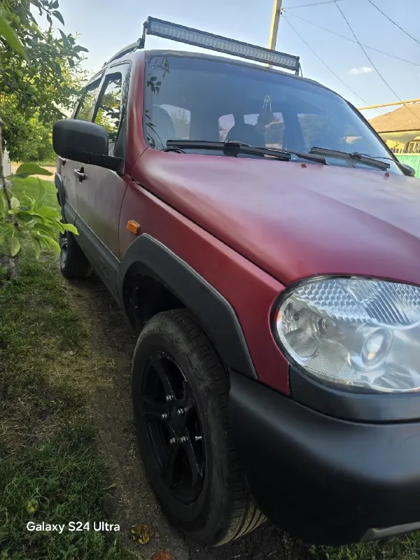 🚨 Срочно! Продам chevrolet niva 2003 г. 🚨
💰 Цена: 375 000 ₽(реальному покупателю — торг у капота!)
📍 Пробег: 196 000 км
🔥 Вложений не требует — сел и поехал!
✔️ Ходовка полностью новая
✔️ Новая коробка передач
✔️ Новая корзина сцепления
🛞 В продаже есть(цена договорная):
* Диски с демисезонной резиной (отличное состояние)
* Новая грязевая резина на дисках
⚡ Отличный вариант для города и бездорожья!
Машина ухожена, полностью готова к любым дорогам!
📲 +7949 308 98 07 Звоните — отвечу на все вопросы!
📞 Звоните: +7(949)3089807 - фотография - 2