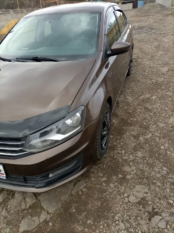 Volkswagen поло седан 2016 г. Выпуска 114 т. Км. Пробег двигатель 1.6 110 л. Сил. Автомат 6 ступенчатый аисин. Комплектация алстар 2 аирбаг 2 ступенчатый подогрев сидений подогрев зеркал климат контроль электро зеркала регулировка руля электро усилитель руля мульти руль аудио система с 6 динамиками. Машина технически обслужена на любое расстояние. Машина с ограничением на регистрацию ездить можно пожизненно стс птс договор купли продажи от хозяина все документы на руках продажа по договору купли продажи. Цена 640 т. Рублей. Т. +79591543744.

📞 Звоните: +7(959)1543744 - фотография - 1