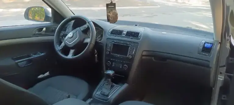 Skoda octavia a5
1.8Т

Год 2010
Пробег 280
Продам октаху, валит бодро, мотор коробка без проблем, ходовая требует внимания, по кузову на 4-, музыка болеро, резина нормальная, учёт 180й, переоформление без проблем, 600 тысяч рублей, небольшой торг, возможен обмен донецк киевский район, тел+79493152333
📞 Звоните: +7(949)3152333 - фотография - 8
