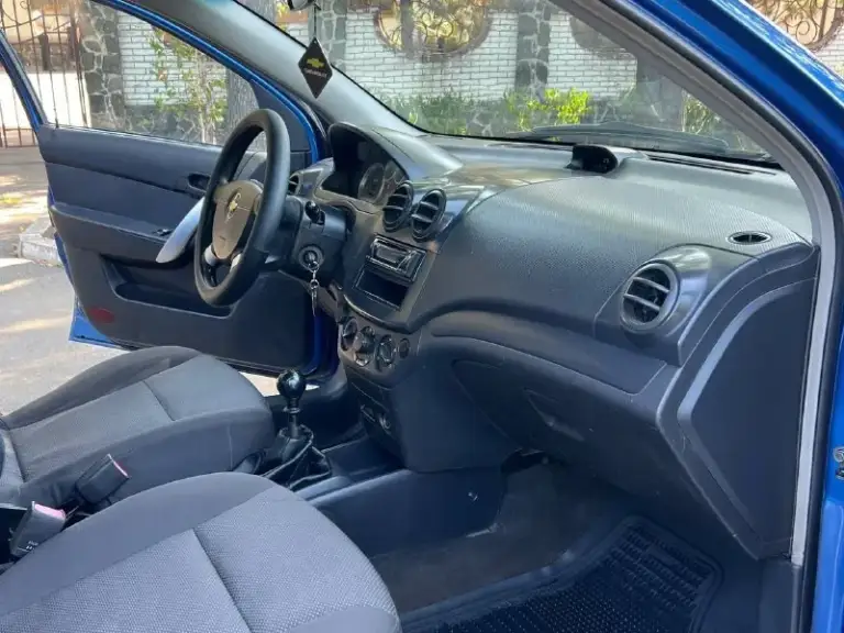 Chevrolet aveo 1.5 2009 год выпуска. Куплена новой в 2009 году в автосалоне. Родной подтверждённый пробег 162.тыс. Км. Один единственный хозяин за всё время❗️ птс оригинал! Кузов в дтп не участвовал. Полностью оцинкован! Авто абсолютно весь обслужен и не требует никаких вложений, и в ближайшее время не будет требовать. Недавно было сделано большое т. О с заменой грм, помпы, масла, фильтра, свечи, сцепления. Вся геометрия идеально ровная, вся безопасность на месте, все герметики и швы заводские! Все стекла родные. Реально очень хорошая aveo (в таком состоянии единицы). Ездили с умом. Двигатель 1.5л. Как часы, работает тихо, едет очень шустро, масло грамма не берёт. Кпп переключается мягко и легко. Ходовая часть мягенькая, без стуков. Заправлялся только аи-95. Богатая комплектация: кондиционер(заправлен и дует❄️). Установле газ пропан, гидроусилитель руля. Подушки безопасности airbag. Система abs. . Эл. Регулировка зеркал с обогревом. Эл. Стеклоподъемники с доводчиками. Сигнализация.
💰Цена :530.000₽💰
📞+79494355183 - фотография - 8
