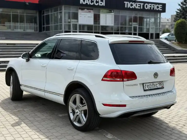Volkswagen touareg 2012г куплен в 2013
3.6 Бензин 4motion
Акпп 8-ст aisin
Самая надежная связка
Автомобиль в отличном состоянии
( В родном окрасе )
Все зоны риска в броне пленке
Родной пробег 220т км
Катализаторы все на месте
Сервисные книги все записи и чеки по ремонту имеются
Два ключа
Оригинальные диски р21
Автотека к автомобиля подтверждает состояние ( зеленая )
В таком состоянии найти туарега очень сложно !
Готов на любые проверки
Я собственник
Оформление в мрэо
Рассматриваю обмен с вашей доплатой
1.950.000Р
+79494143810
Донецк
📲 Tg: н н
📞 Звоните: +7(949)4143810 - фотография - 4