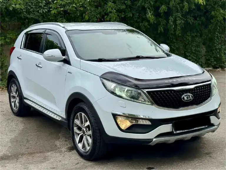 Kia sportage restailing
2014 Год
Двигатель 2.0 бензин
Коробка автомат
Пробег 157 тыс. Км
Автомобиль в отличном состоянии,
Кузов без дтп, весь в заводском окрасе,
Двигатель работают как часики без посторонних шумов !!!
Коробка переключаем как положено без пенков, рывков, и прочего,
Ходовая сбитая не чего не стучит не гремит !
Машина полностью обслужена, вложения на требует от слова совсем !
Максимальная комплектация,
Кожаный салон,
Бесключевой доступ ( start-stop)
Раздельный климат контроль,
Круиз контроль,
Датчики света, и дождя,
Подогревы руля,
Сидений передних, и задних,
Большой многофункциональный монитор
С камерой заднего вида,
И т. Д.
С документами все в порядке продажа с полным переоформлением в мрэо на вас !
Г. Донецк
Цена 1.395 тыс. ₽
Звоните остальное по
+79494006791
📲 Tg: r. B
📞 Звоните: +7(949)4006791 - фотография - 6