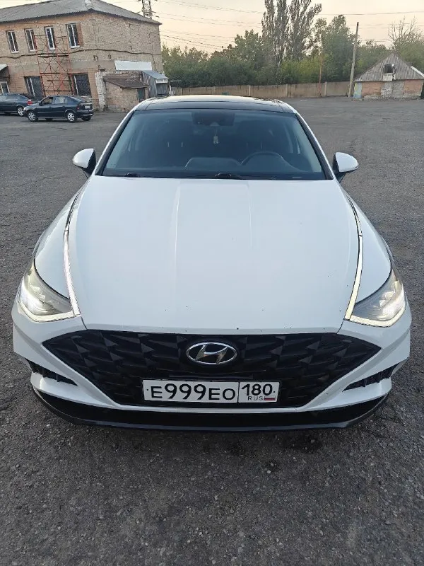 Hyundai sonata dn8 2.5 бензин (8 ступенчатый) 2019 г. В. 64.000 км
Машину приобрел год назад на пробеге около 40 т. Км. , за это время ни разу не подвела, никаких поломок не было, масло не расходует, меняю каждые 5 т. Км. , на 60 т. Км. Делал полную замену масла в, автомат переключает плавно, нариканий никаких нет. Безопасность вся родная, ни разу не одна подушка не стреляла. Пробег родной, не скручивался. Из минусов только то, что много сколов, которые видны на фото. Остальные вопросы задавайте в сообщениях или звоните по телефону +79493231043.
Вин 5npef4ja8lh000421
Осмотр донецк
Цена 2.250.000 готов торговаться по цене, пока в продаже интересующий мне автомобиль
📞 Звоните: +7(949)3231043 - фотография - 2