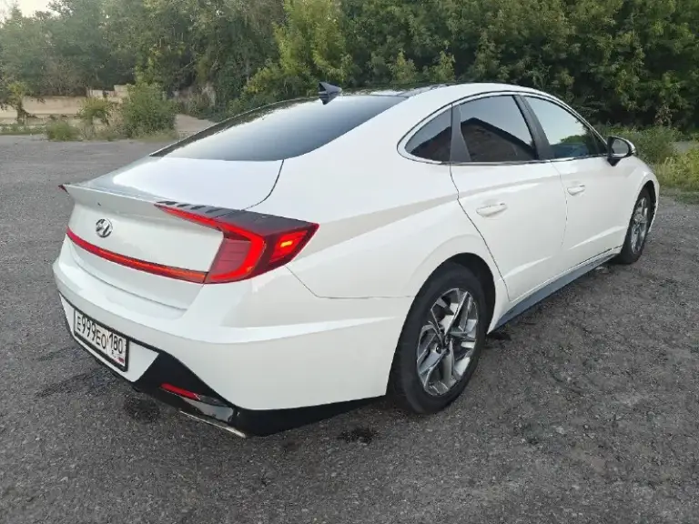Hyundai sonata dn8 2.5 бензин (8 ступенчатый) 2019 г. В. 64.000 км
Машину приобрел год назад на пробеге около 40 т. Км. , за это время ни разу не подвела, никаких поломок не было, масло не расходует, меняю каждые 5 т. Км. , на 60 т. Км. Делал полную замену масла в, автомат переключает плавно, нариканий никаких нет. Безопасность вся родная, ни разу не одна подушка не стреляла. Пробег родной, не скручивался. Из минусов только то, что много сколов, которые видны на фото. Остальные вопросы задавайте в сообщениях или звоните по телефону +79493231043.
Вин 5npef4ja8lh000421
Осмотр донецк
Цена 2.250.000 готов торговаться по цене, пока в продаже интересующий мне автомобиль
📞 Звоните: +7(949)3231043 - фотография - 6